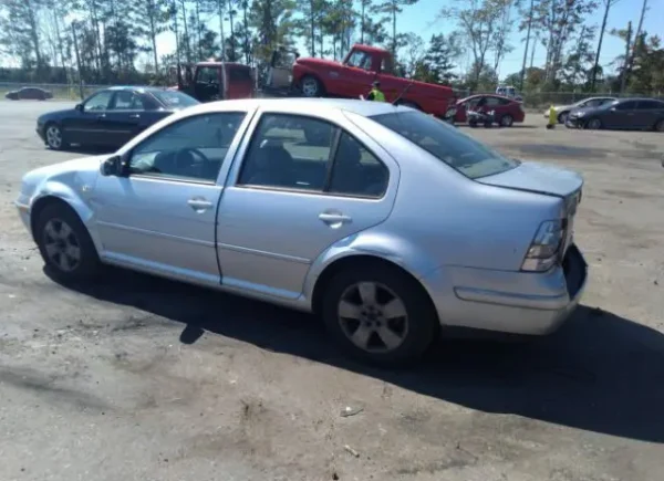 VW JETTA 2004 PLATEADO 1.9 TDI TIPTRONIC