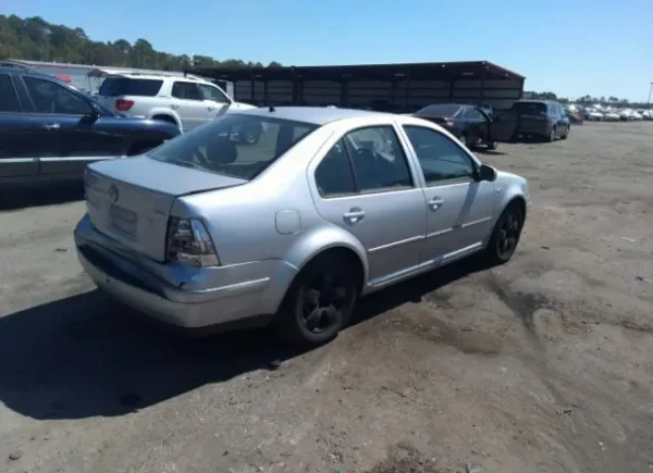 VW JETTA 2004 PLATEADO 1.9 TDI TIPTRONIC